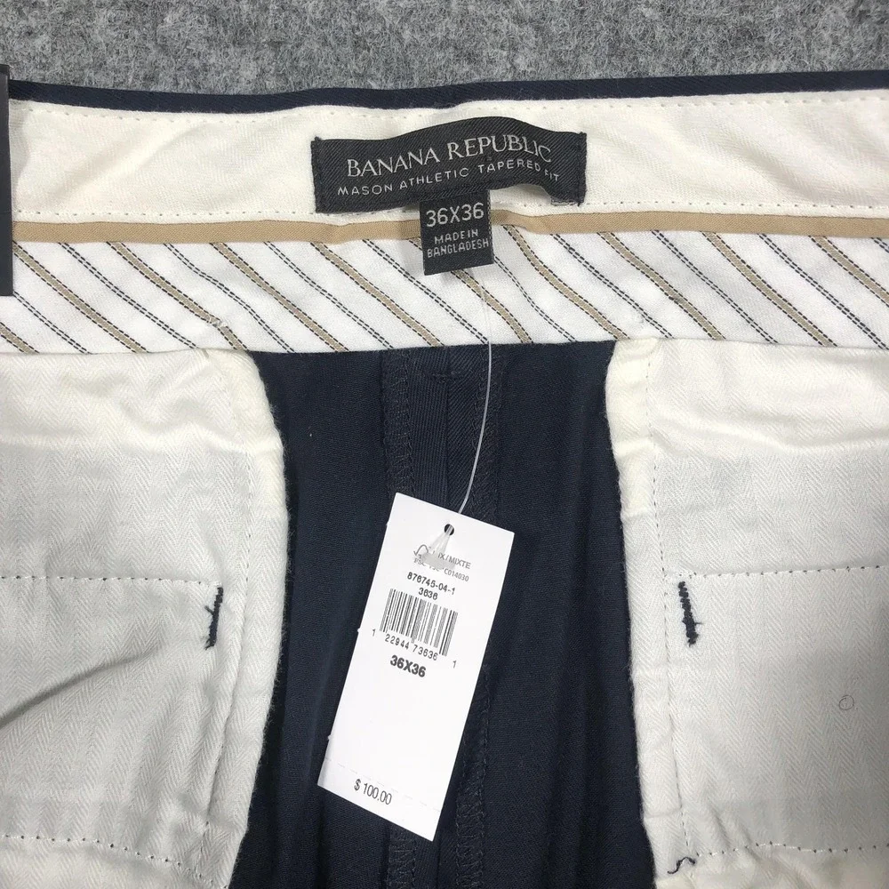 Banana Republic brand banana